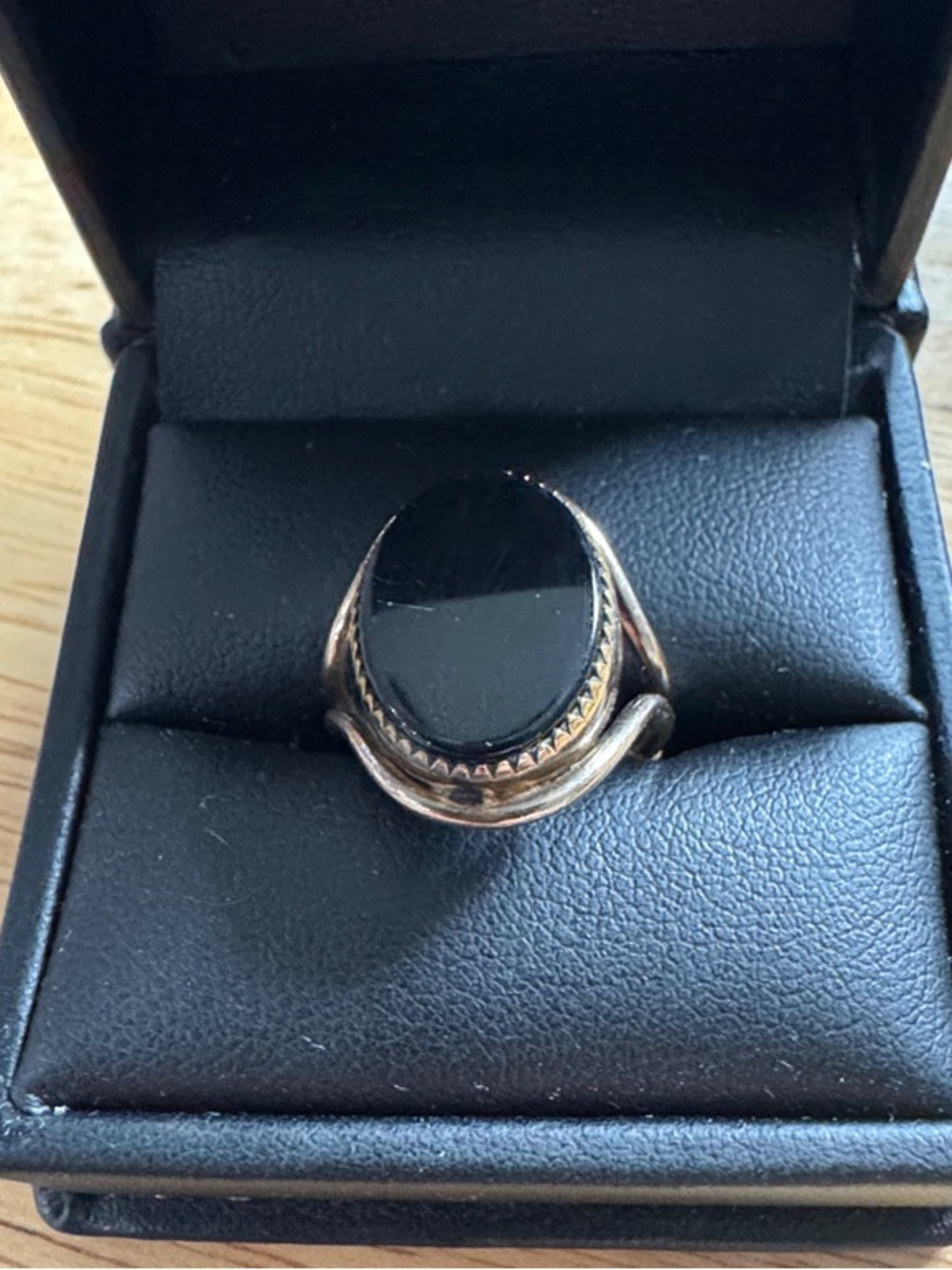 Black Onyx Signet Ring - Gold VTG